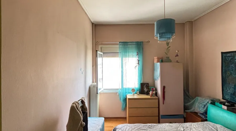 000211453__48970