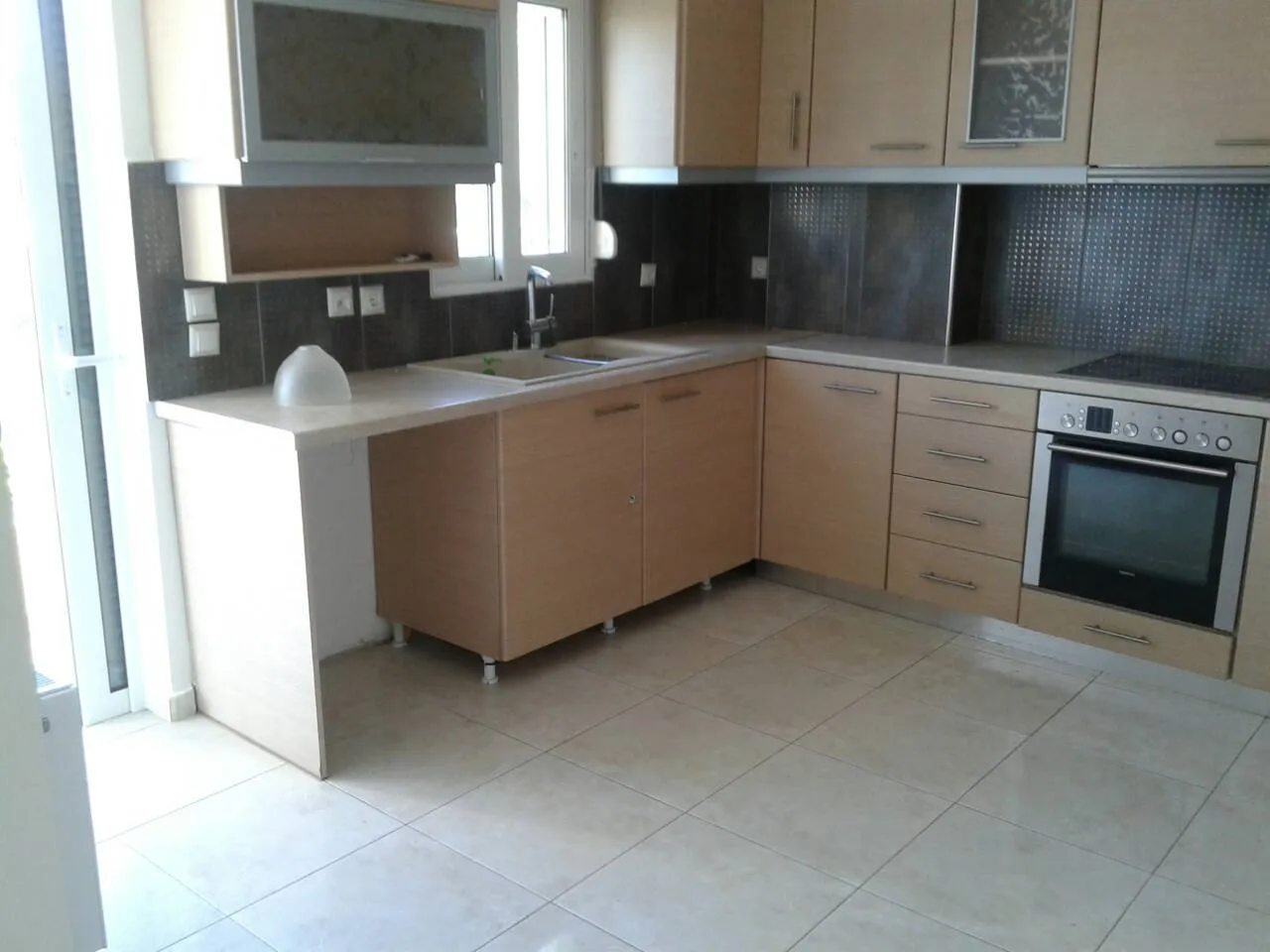 ΚΑΤΟΙΚΙΑ προς Πώληση ΓΛΥΦΑΔΑ,1450€,110τ.μ.