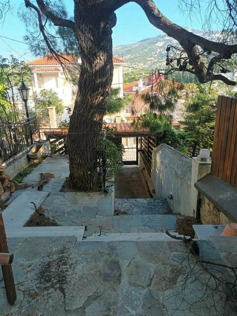ΚΑΤΟΙΚΙΑ προς Πώληση ΠΕΝΤΕΛΗ,450000€,200τ.μ.
