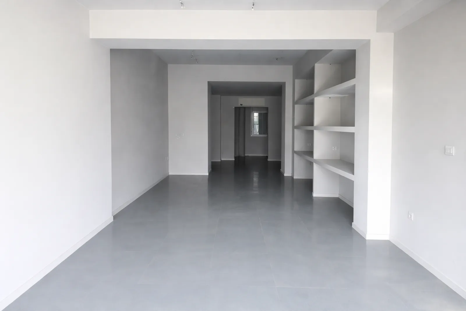 Κατάστημα προς Ενοικίαση ΝΕΑ ΕΡΥΘΡΑΙΑ,1650€,75τ.μ.
