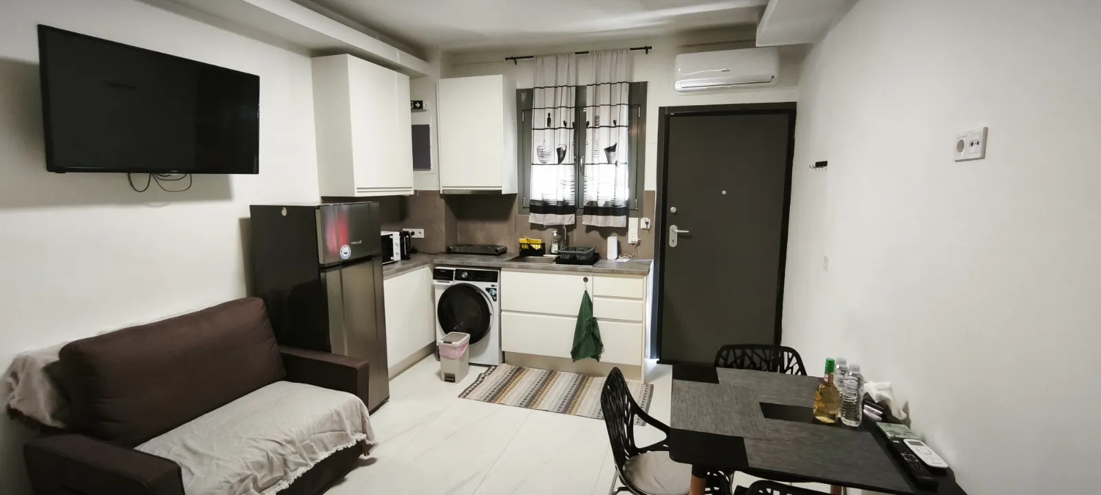 ΚΑΤΟΙΚΙΑ προς Πώληση ΝΕΟΣ ΚΟΣΜΟΣ,115000€,28τ.μ.