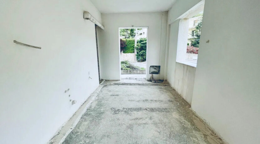 000216612__49679