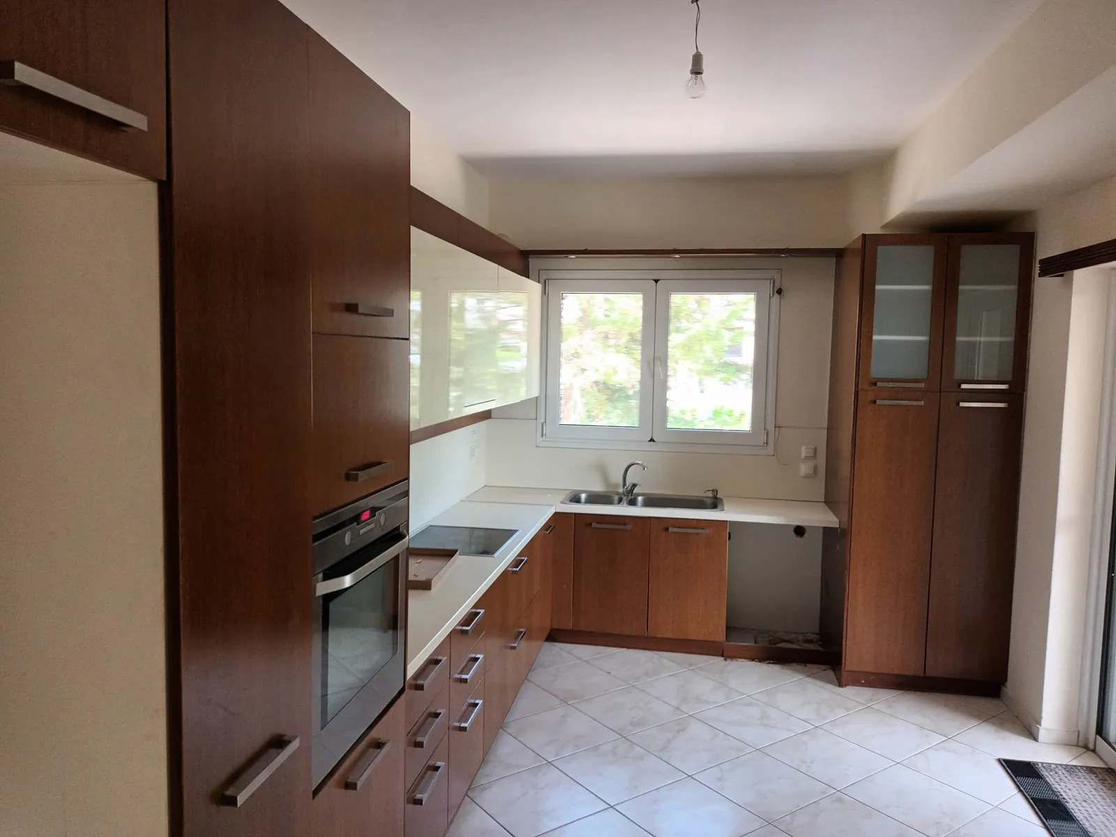 ΚΑΤΟΙΚΙΑ προς Ενοικίαση ΒΡΙΛΗΣΣΙΑ,1500€,140τ.μ.