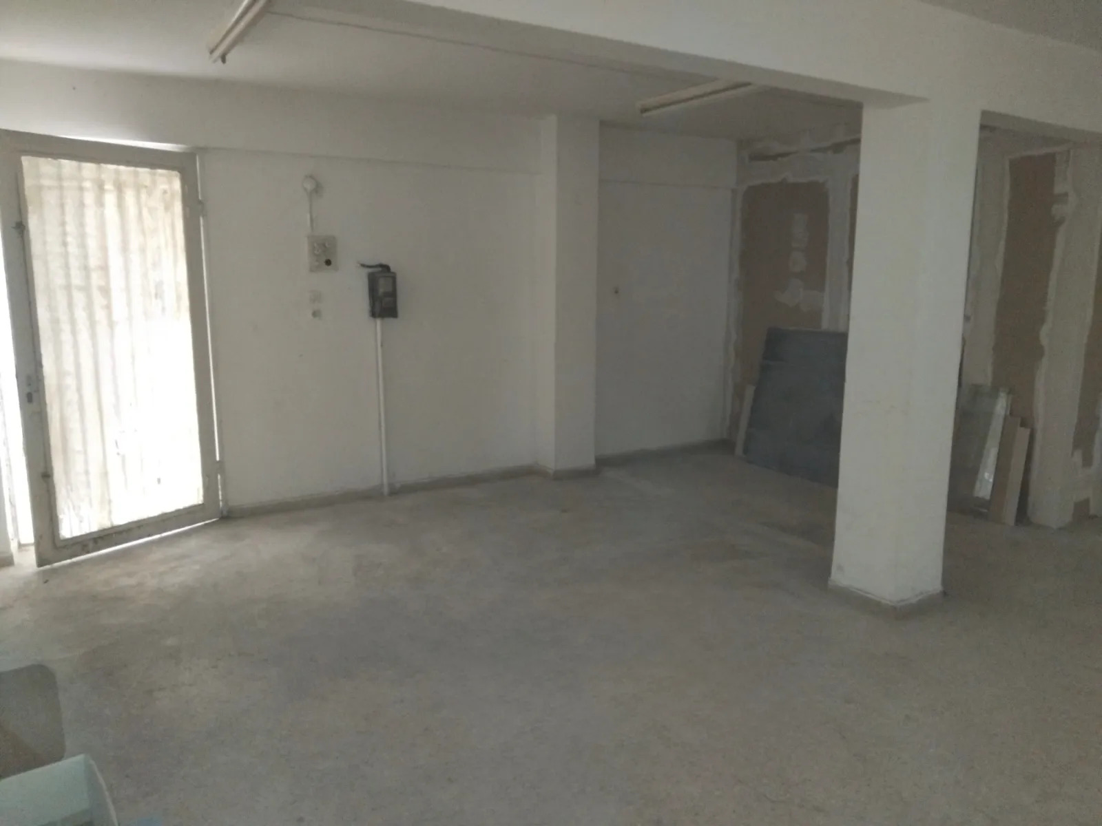 Αποθήκη προς Πώληση ΑΡΓΥΡΟΥΠΟΛΗ,100000€,61τ.μ.