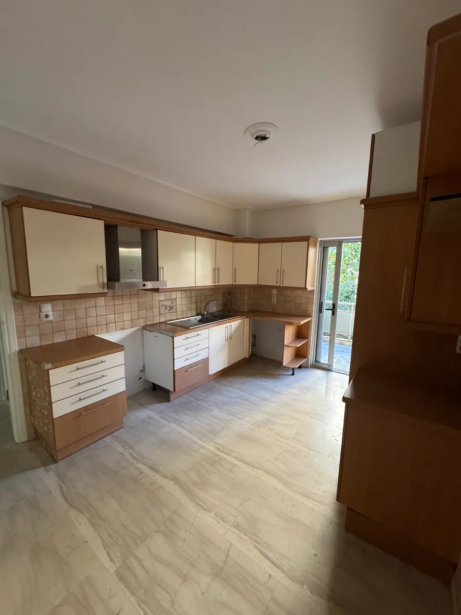 Residence for For rent Pefki,1500€,125m²