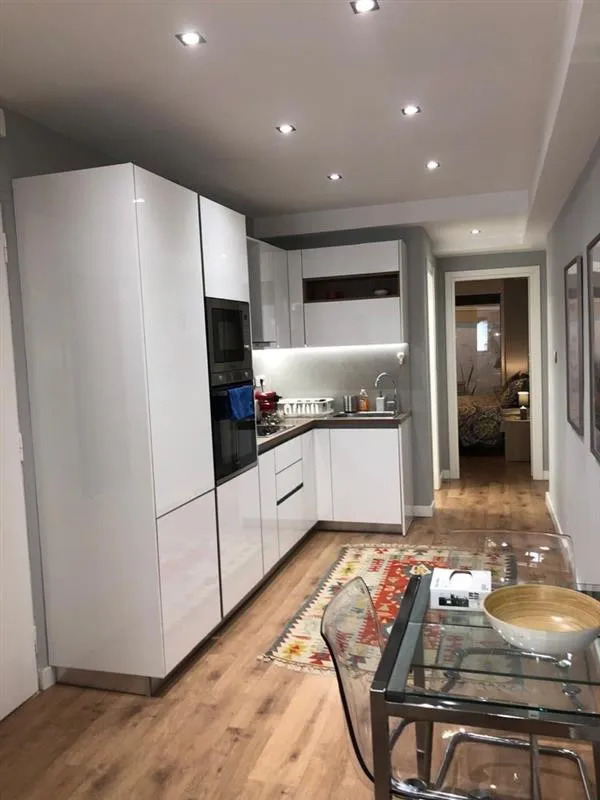 ΚΑΤΟΙΚΙΑ προς Πώληση ΚΟΛΩΝΑΚΙ,420000€,55τ.μ.