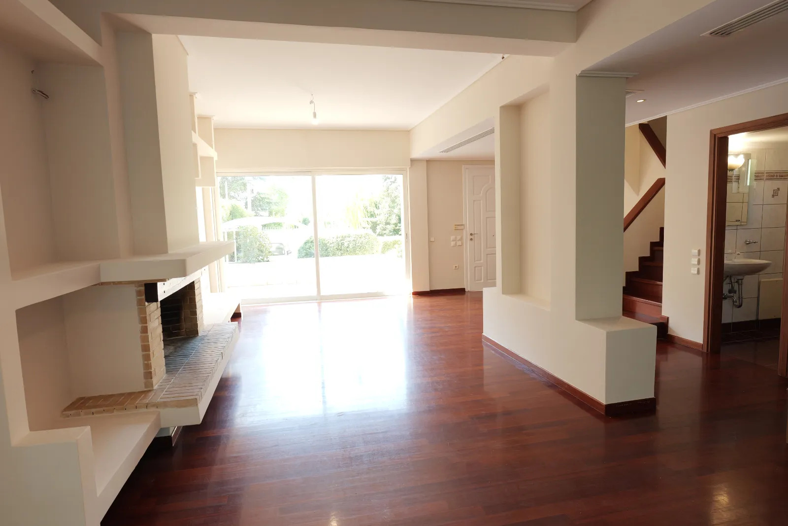 ΚΑΤΟΙΚΙΑ προς Ενοικίαση ΜΕΛΙΣΣΙΑ,2000€,206τ.μ.