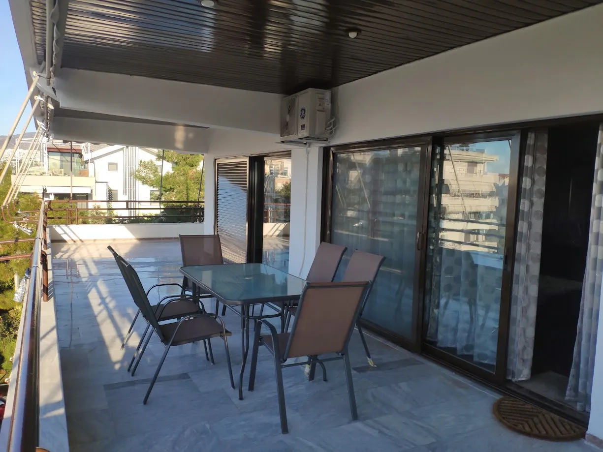 ΚΑΤΟΙΚΙΑ προς Ενοικίαση ΓΛΥΦΑΔΑ,2750€,126τ.μ.